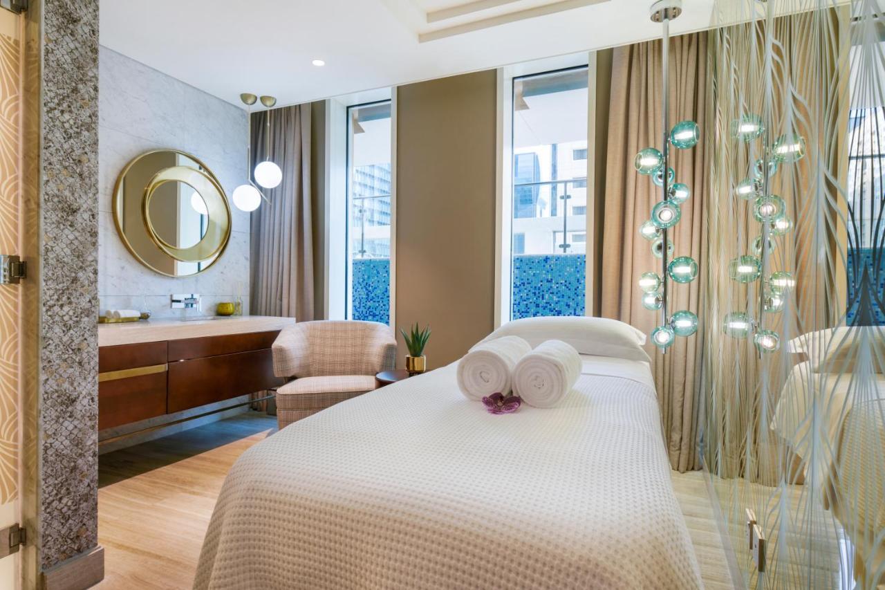 Wyndham Grand Doha West Bay Beach Екстериор снимка The Spa at The Westin