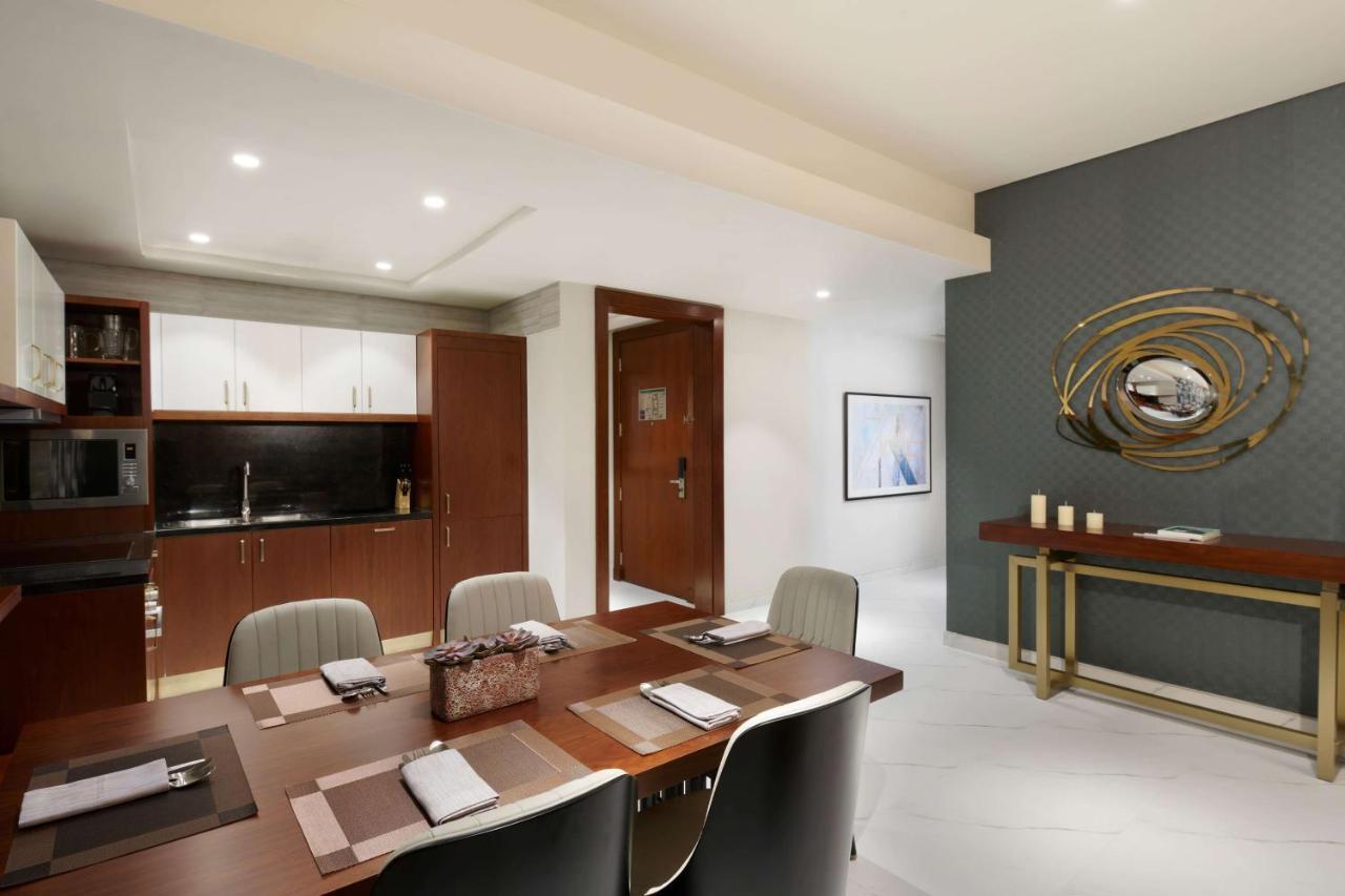 Wyndham Grand Doha West Bay Beach Екстериор снимка Office