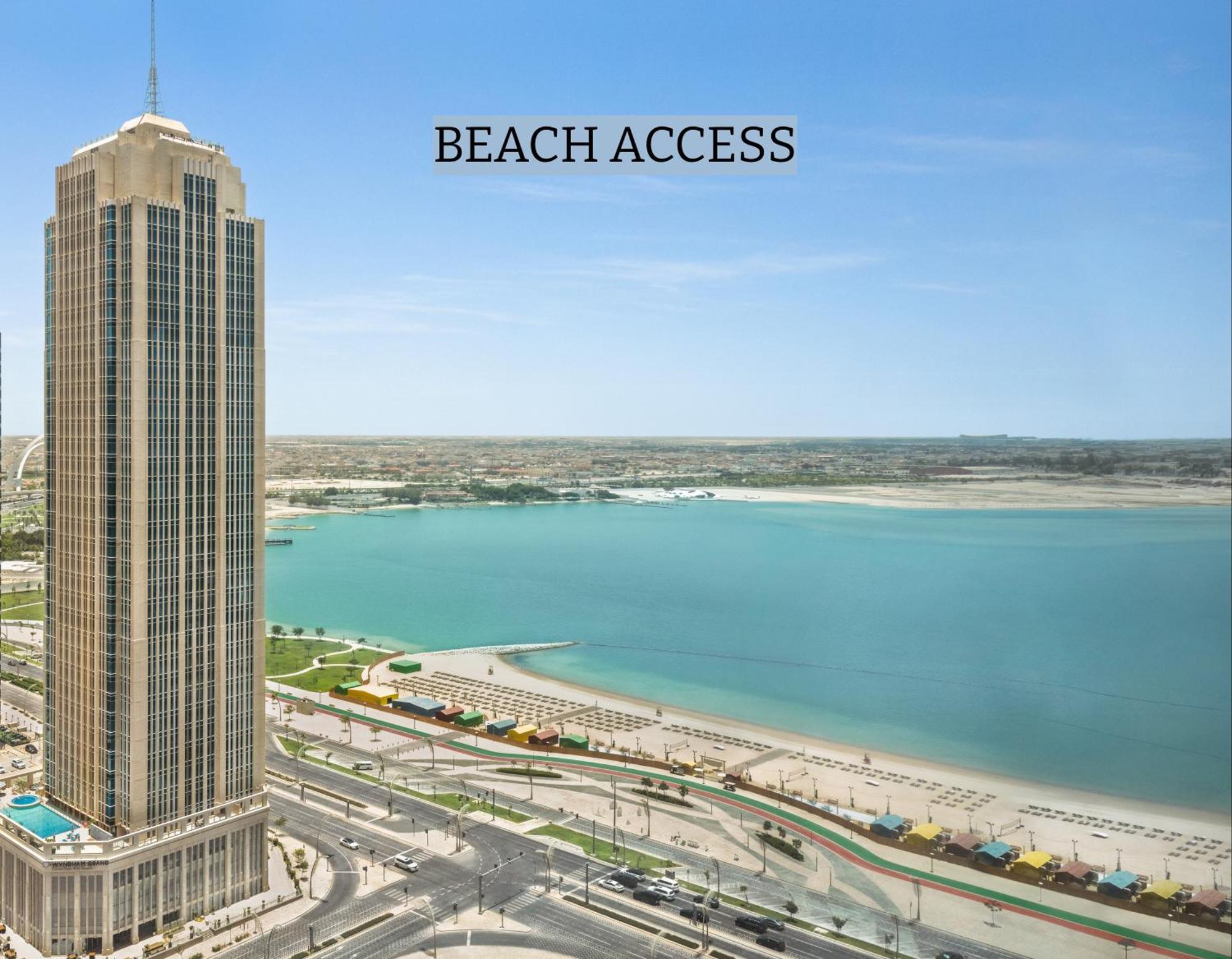 Wyndham Grand Doha West Bay Beach Екстериор снимка Beach access